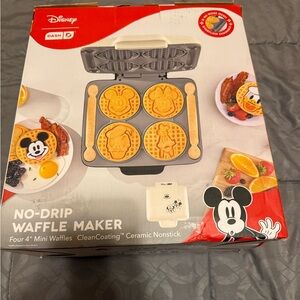 Dash Mickey and Friends no drip  mini waffle maker